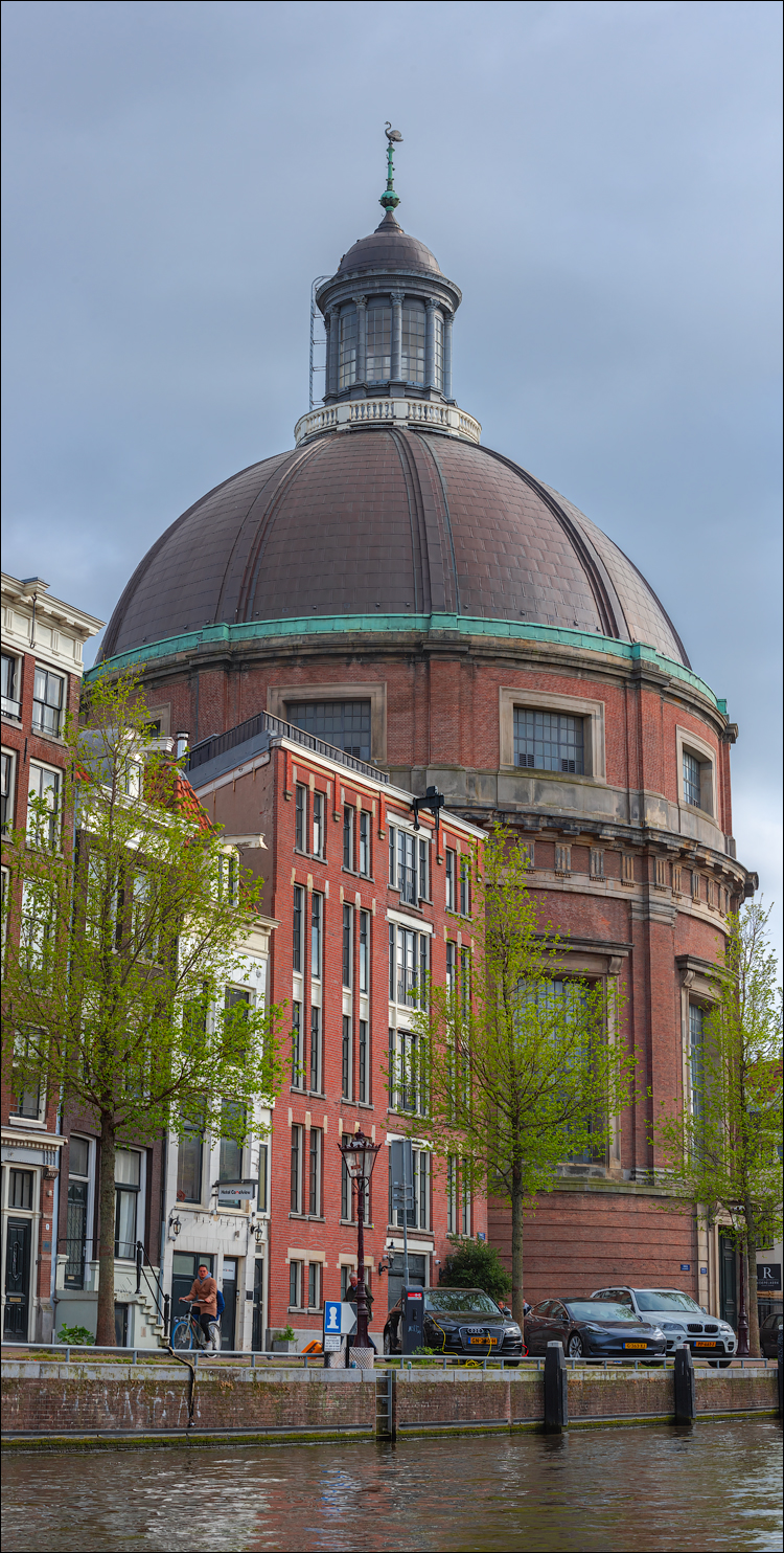 Amsterdam 20220428227